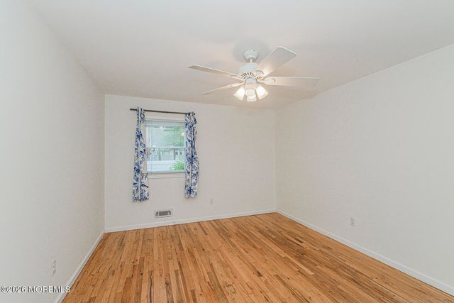 90 Oak Hill Drive, Toms River, NJ 08753