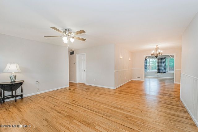 90 Oak Hill Drive, Toms River, NJ 08753