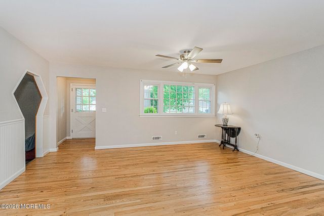 90 Oak Hill Drive, Toms River, NJ 08753