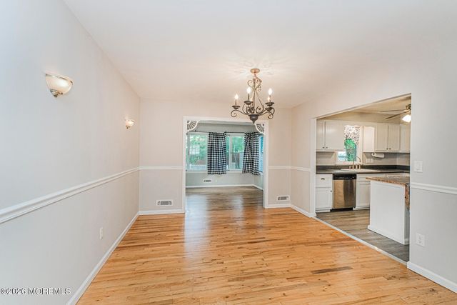 90 Oak Hill Drive, Toms River, NJ 08753