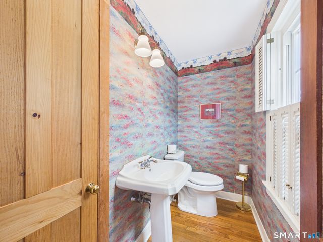 21 Elm Street, Stonington, CT 06378