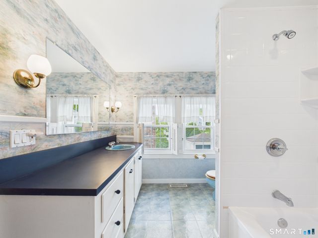 21 Elm Street, Stonington, CT 06378