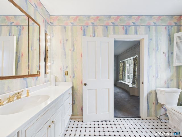 21 Elm Street, Stonington, CT 06378