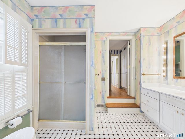 21 Elm Street, Stonington, CT 06378