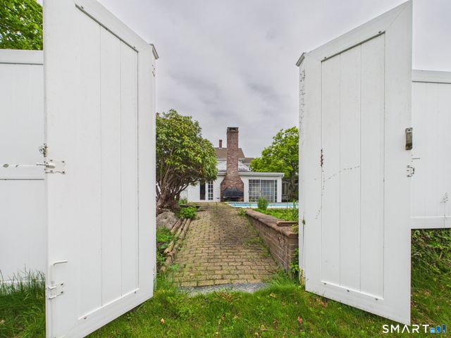 21 Elm Street, Stonington, CT 06378
