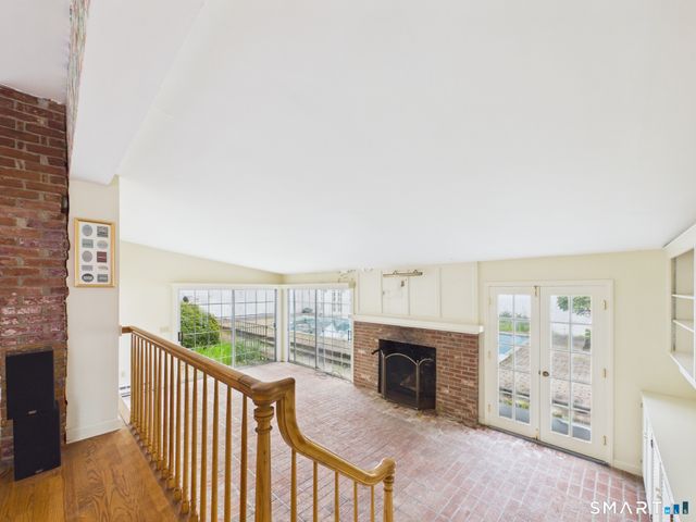 21 Elm Street, Stonington, CT 06378