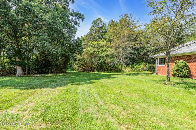 614 Willow Lane A, Whiting, NJ 08759