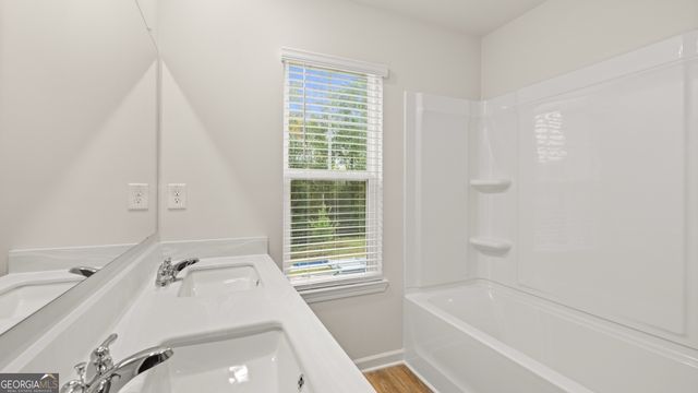 390 Silver Moon Drive, Loganville, GA 30052