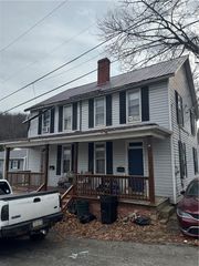 473 Ellsworth St, California, PA 15419