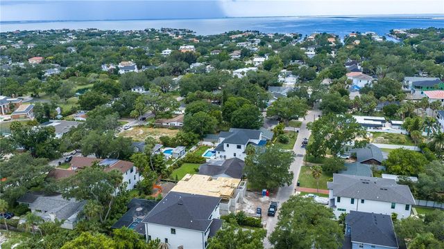 4506 W MELROSE AVENUE, Tampa, FL 33629