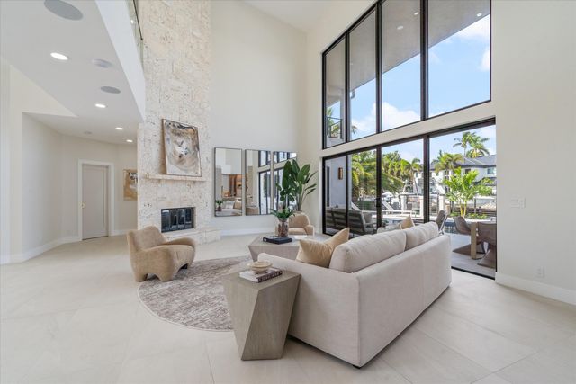 3721 NE 30th Avenue, Lighthouse Point, FL 33064