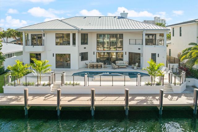 3721 NE 30th Avenue, Lighthouse Point, FL 33064