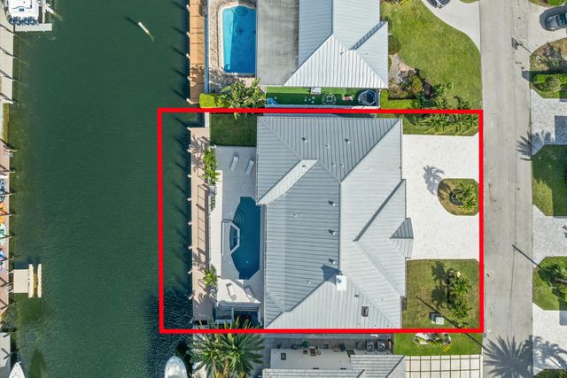 3721 NE 30th Avenue, Lighthouse Point, FL 33064