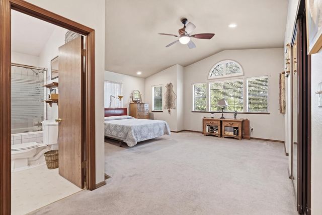 5402 Begonia Dr, Pollock Pines, CA 95726