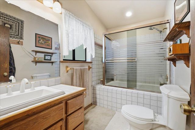 5402 Begonia Dr, Pollock Pines, CA 95726