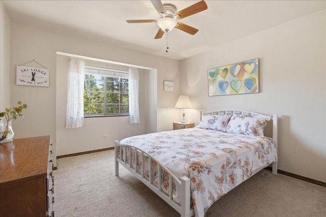 5402 Begonia Dr, Pollock Pines, CA 95726