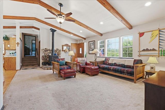 5402 Begonia Dr, Pollock Pines, CA 95726