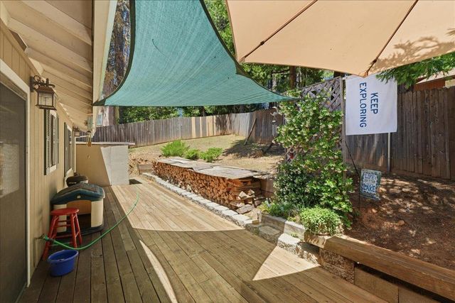 5402 Begonia Dr, Pollock Pines, CA 95726