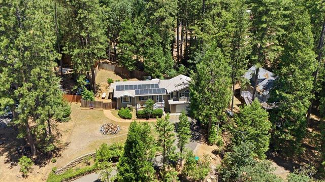 5402 Begonia Dr, Pollock Pines, CA 95726