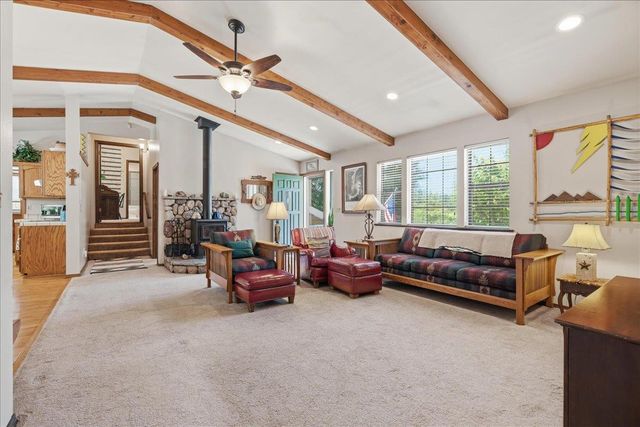 5402 Begonia Dr, Pollock Pines, CA 95726