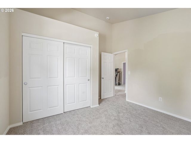 759 Se CAMELLIA Ct, Hillsboro, OR 97123