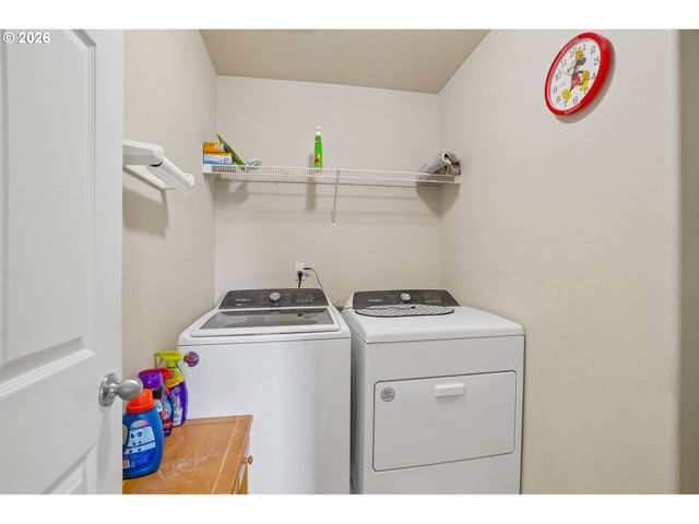 759 Se CAMELLIA Ct, Hillsboro, OR 97123