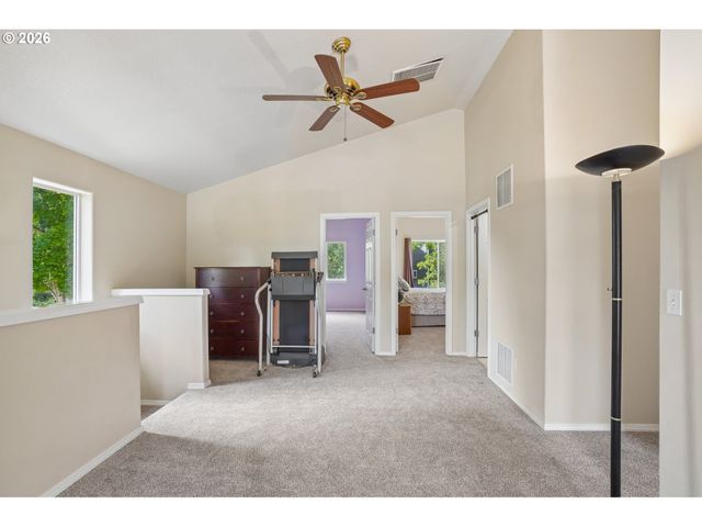 759 Se CAMELLIA Ct, Hillsboro, OR 97123