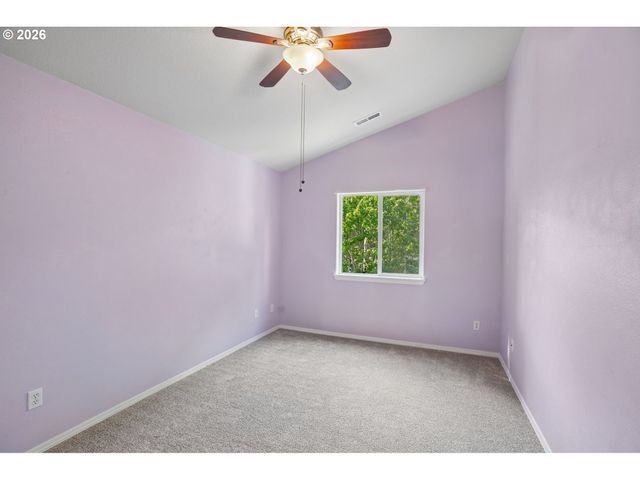 759 Se CAMELLIA Ct, Hillsboro, OR 97123