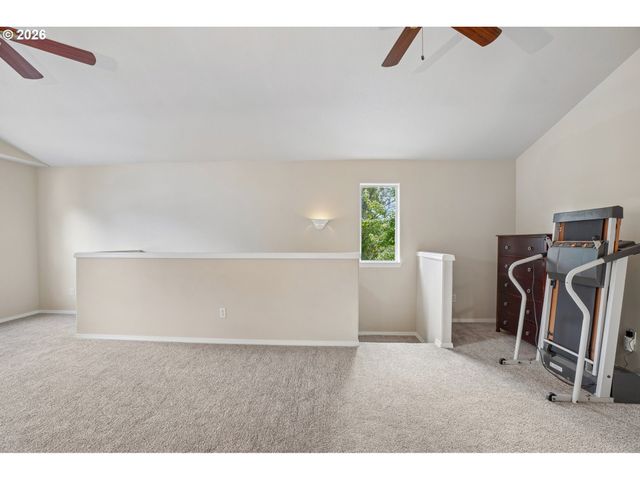 759 Se CAMELLIA Ct, Hillsboro, OR 97123