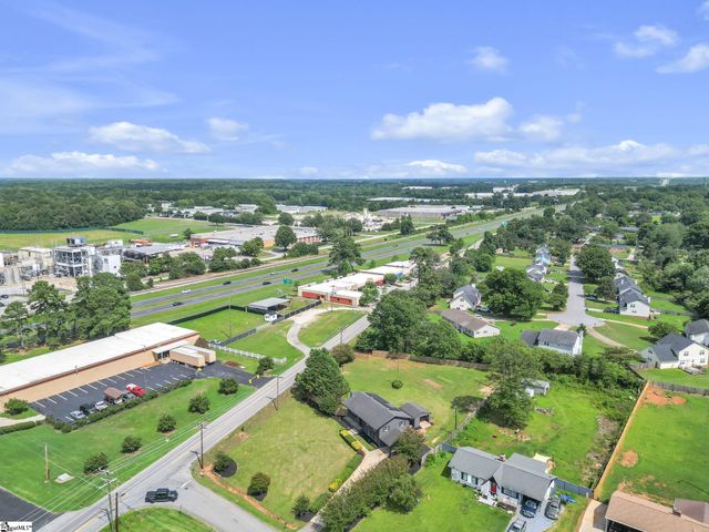 1 W Golden Strip Drive, Mauldin, SC 29662