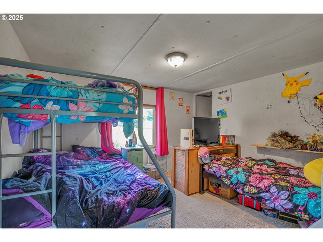 73859 CEDAR GROVE Dr, Clatskanie, OR 97016