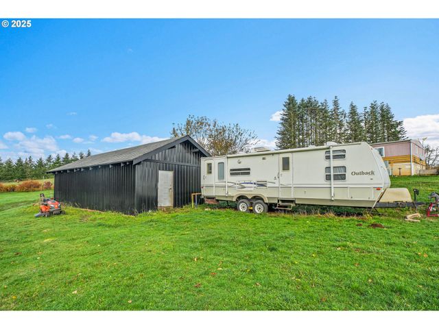 73859 CEDAR GROVE Dr, Clatskanie, OR 97016