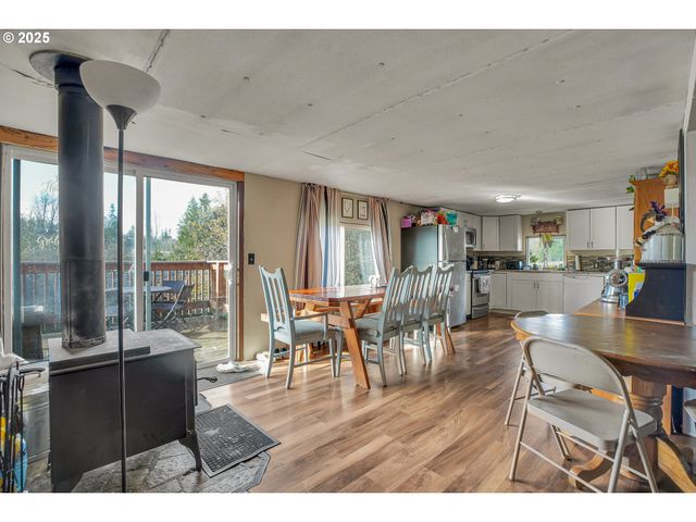 73859 CEDAR GROVE Dr, Clatskanie, OR 97016