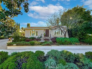15452 Varden, Sherman Oaks, CA 91403