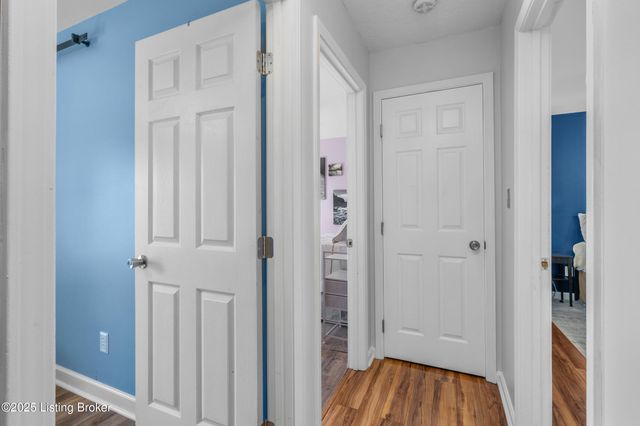 5705 Bartview Ct, Louisville, KY 40229
