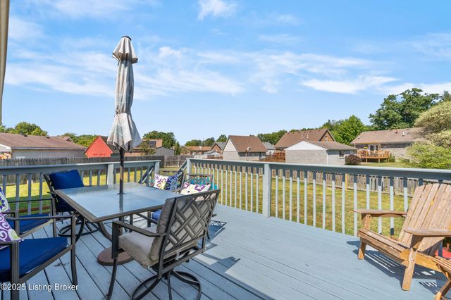 5705 Bartview Ct, Louisville, KY 40229