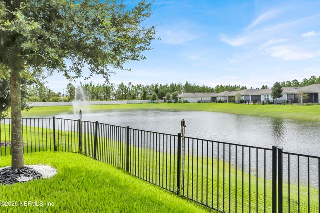 11248 CITY FRONT Drive, Jacksonville, FL 32256