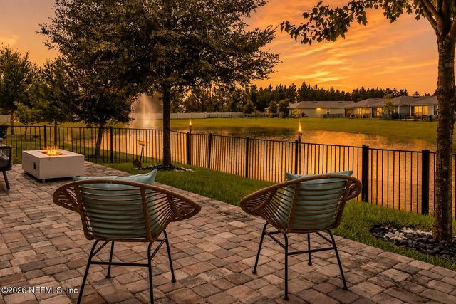 11248 CITY FRONT Drive, Jacksonville, FL 32256