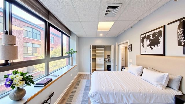 10 Linwood St 204, Malden, MA 02148