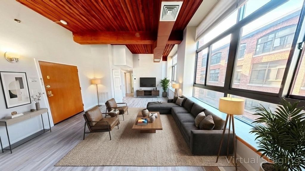 10 Linwood St 204, Malden, MA 02148