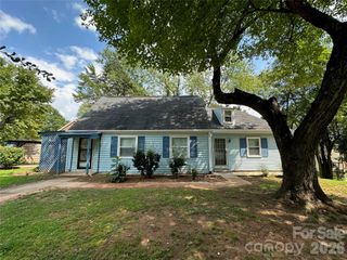 1012 Louise Road, Winston Salem, NC 27107