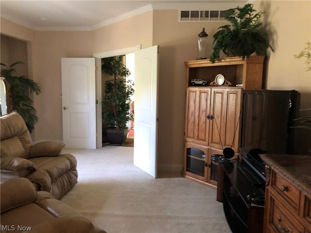 5168 Roxanne Lane, Brunswick, OH 44212