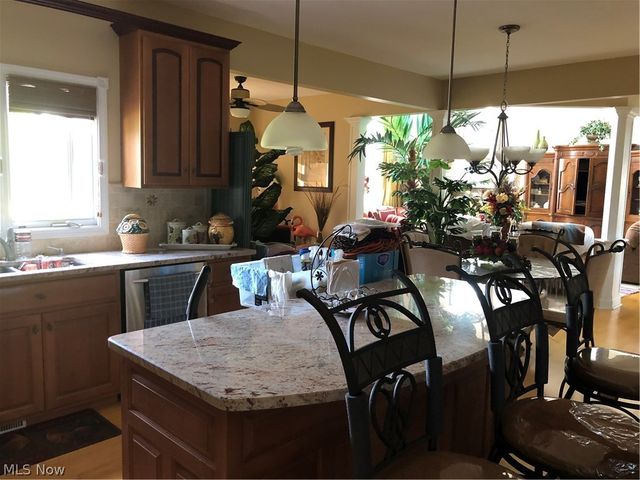 5168 Roxanne Lane, Brunswick, OH 44212