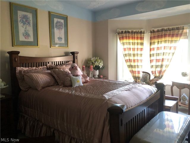 5168 Roxanne Lane, Brunswick, OH 44212