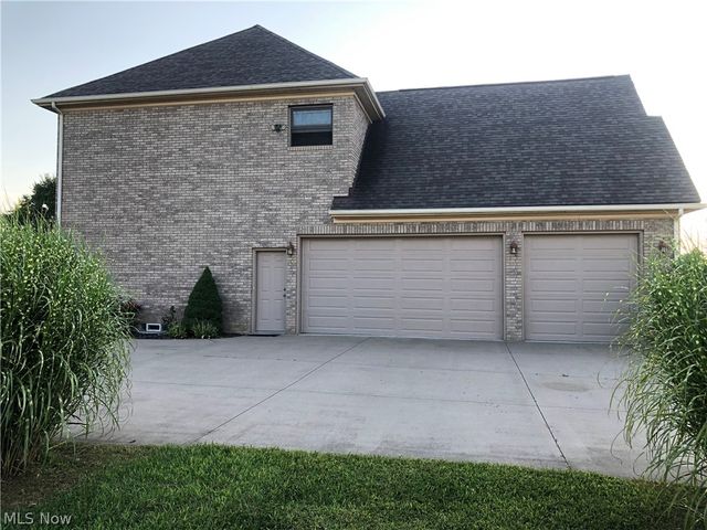 5168 Roxanne Lane, Brunswick, OH 44212