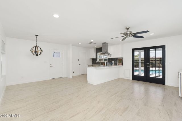1553 W PLANA Avenue, Mesa, AZ 85202
