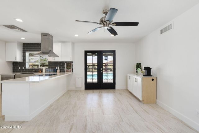 1553 W PLANA Avenue, Mesa, AZ 85202