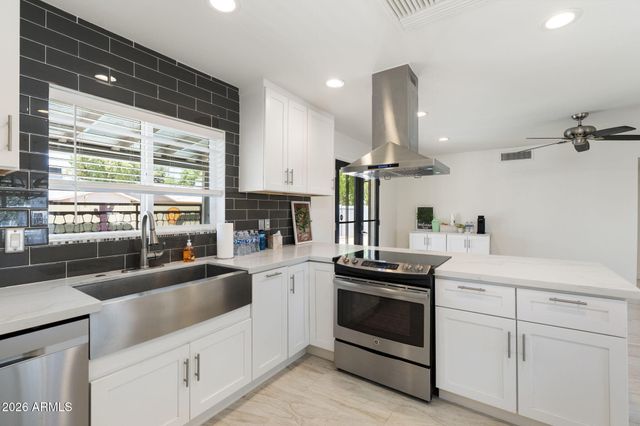 1553 W PLANA Avenue, Mesa, AZ 85202