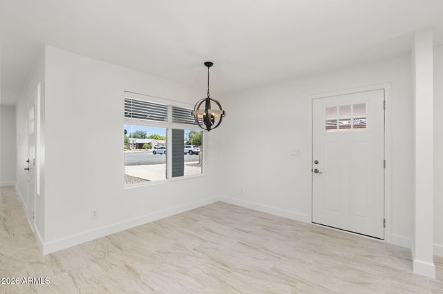 1553 W PLANA Avenue, Mesa, AZ 85202