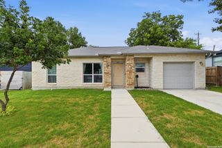 250 Englewood Dr, San Antonio, TX 78213